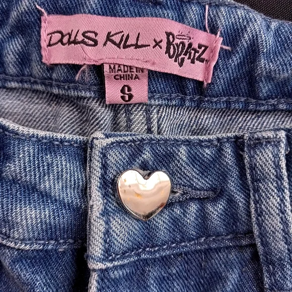 Bratz × Dolls Kill like new heart Pocket rhinestone adorable str8leg jeans! - Picture 11 of 12